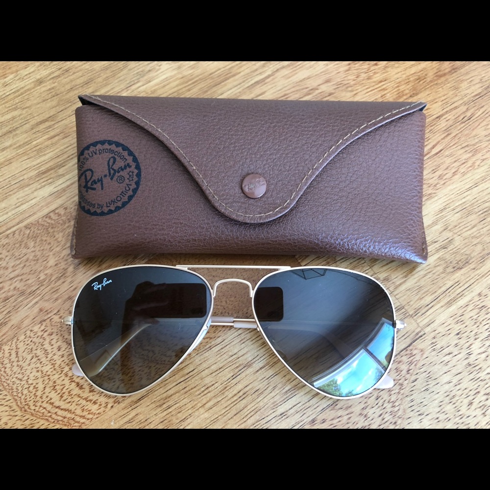 Rose Gold Ray-Ban Aviators